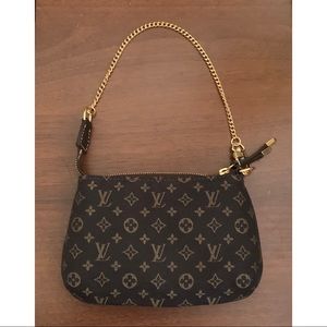Authentic Louis Vuitton Mini Pouch